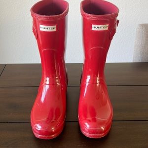 Hunter Rain Boots! Gorgeous Red like new only worn a few times!!